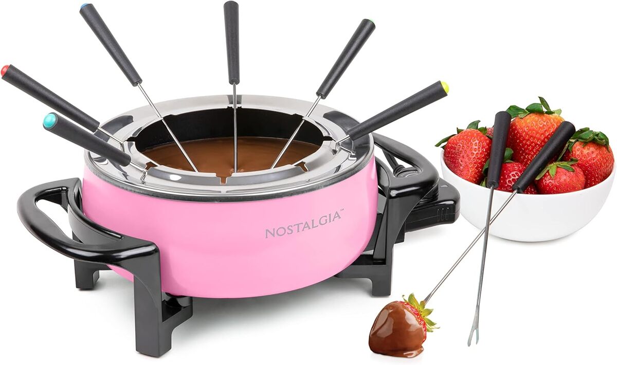 Test : fondue électrique Nostalgia 12 tasses rose