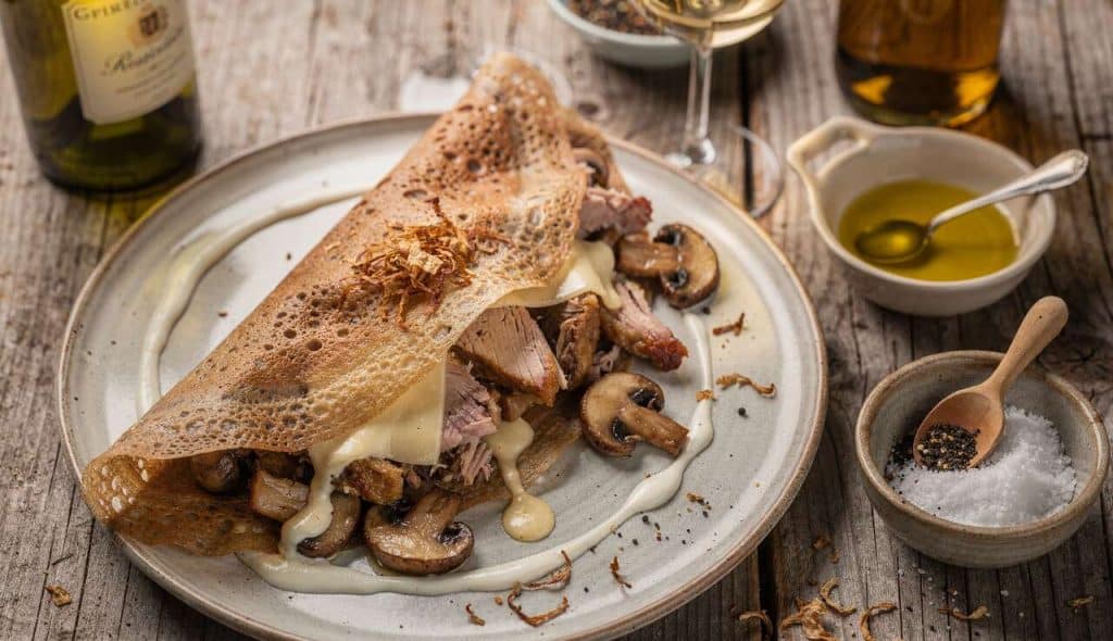 Galettes canard champignons raclette : délice gourmand