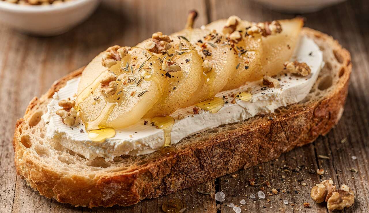 Recette : tartine poire et fromage frais