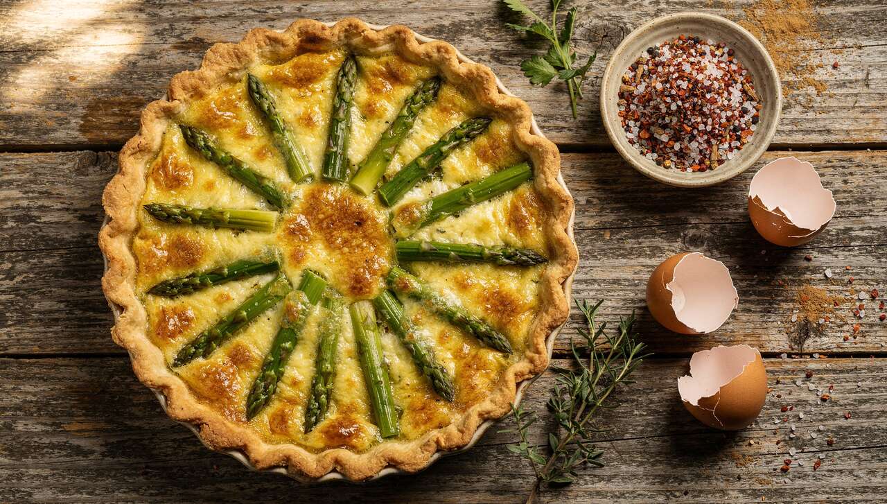 Recette de quiche aux asperges et fromage