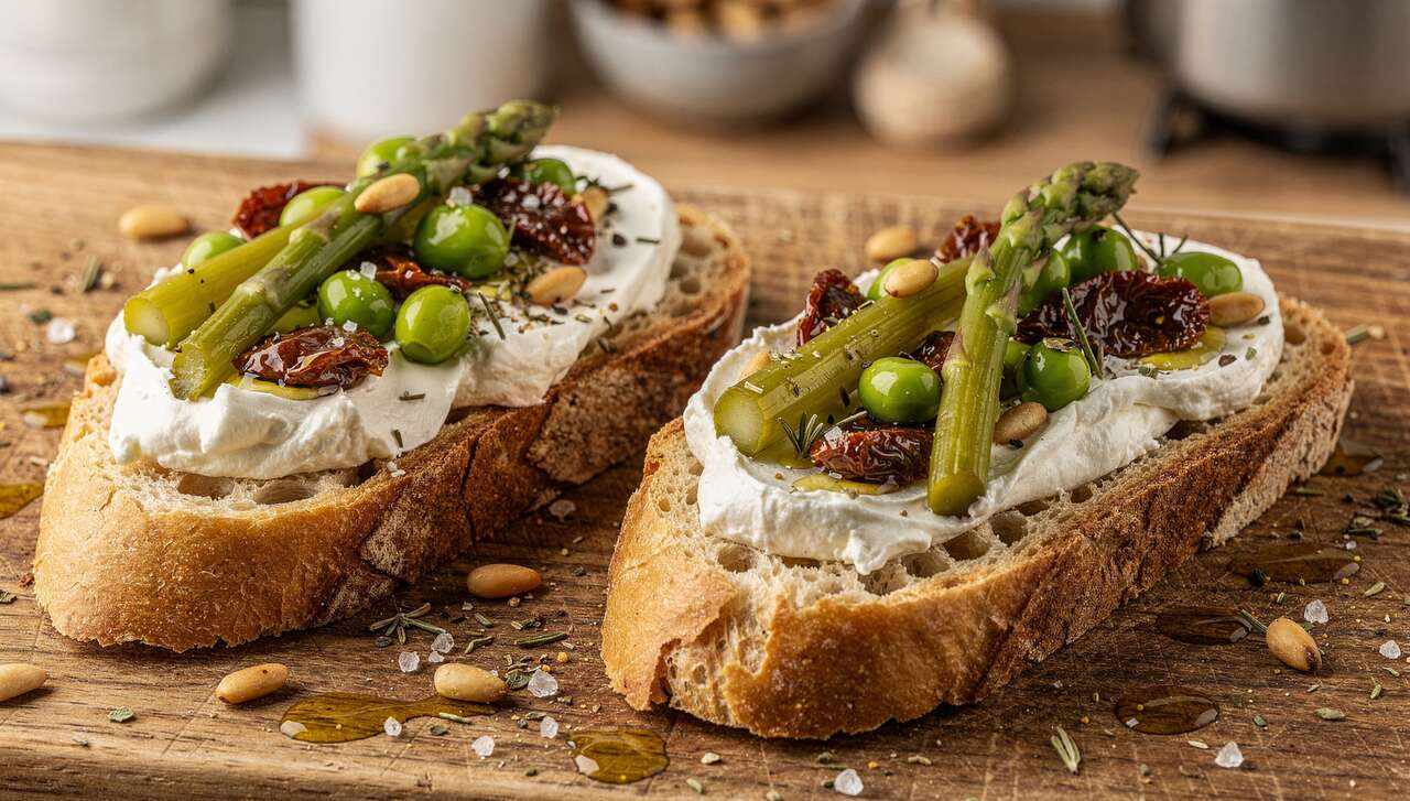 Duo de tartines printanières au fromage frais : recette savoureuse