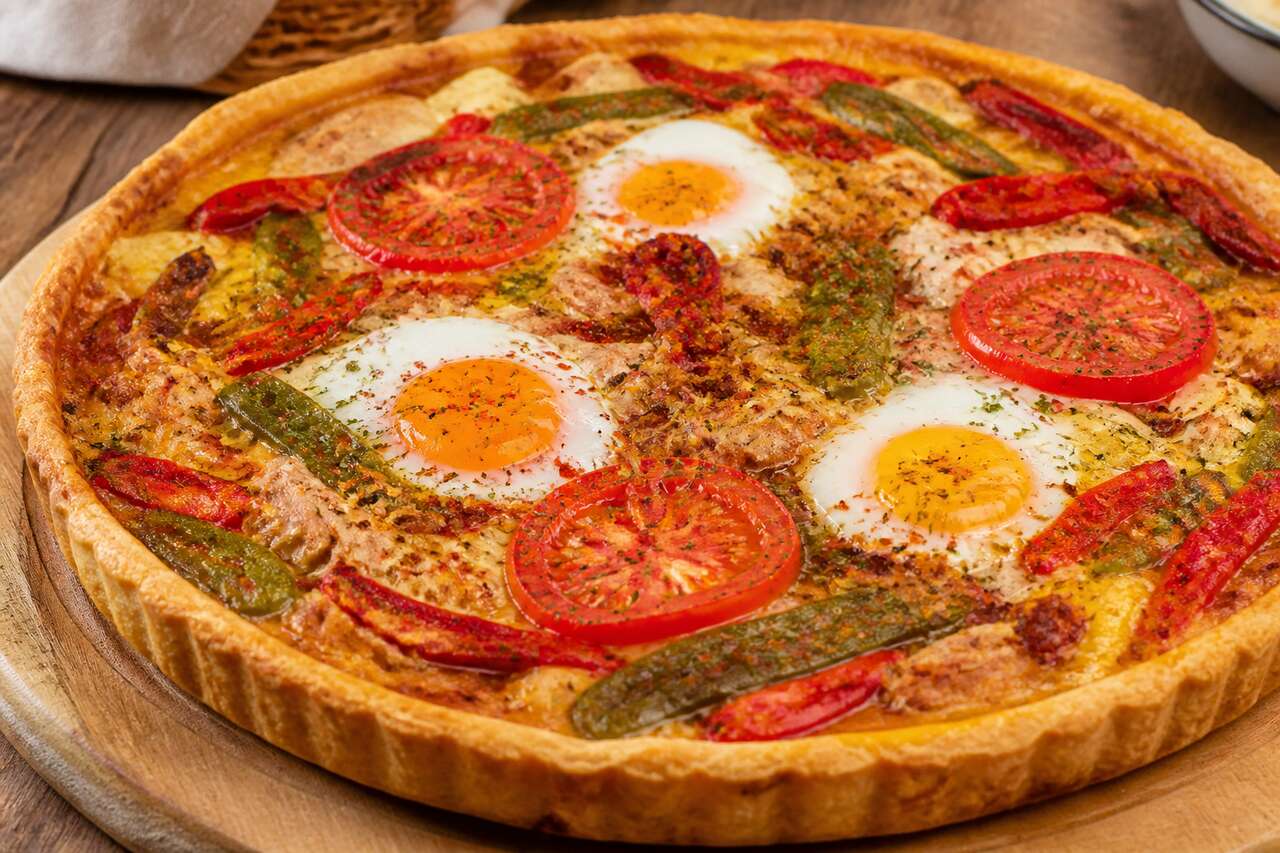 Tarte au thon et piperade : savoureuse et facile à préparer