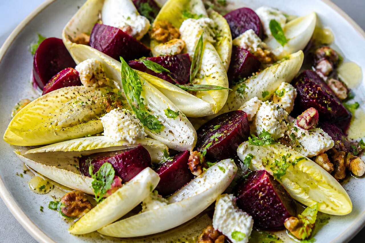 Salade d'endives et betteraves au fromage frais ail et fines herbes