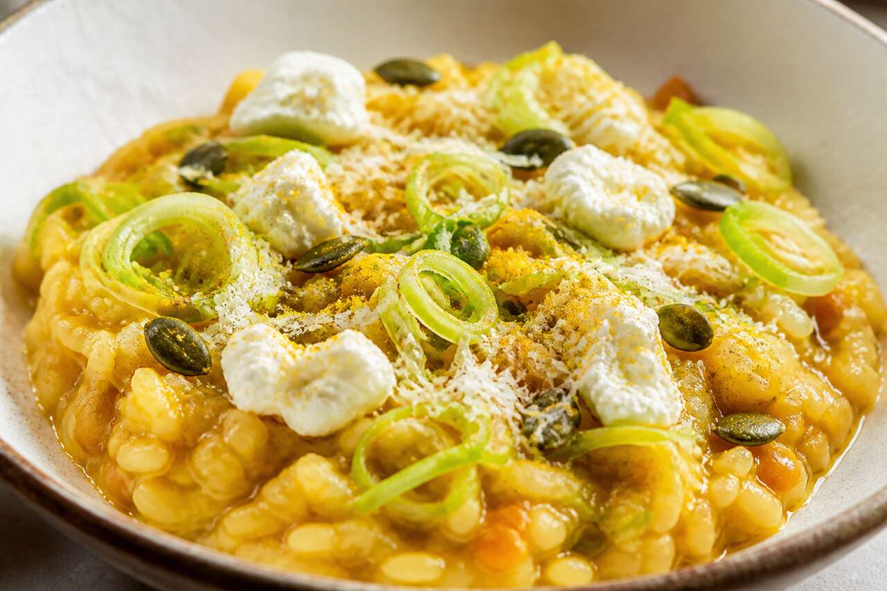 Risotto aux lentilles corail, poireaux et fromage frais