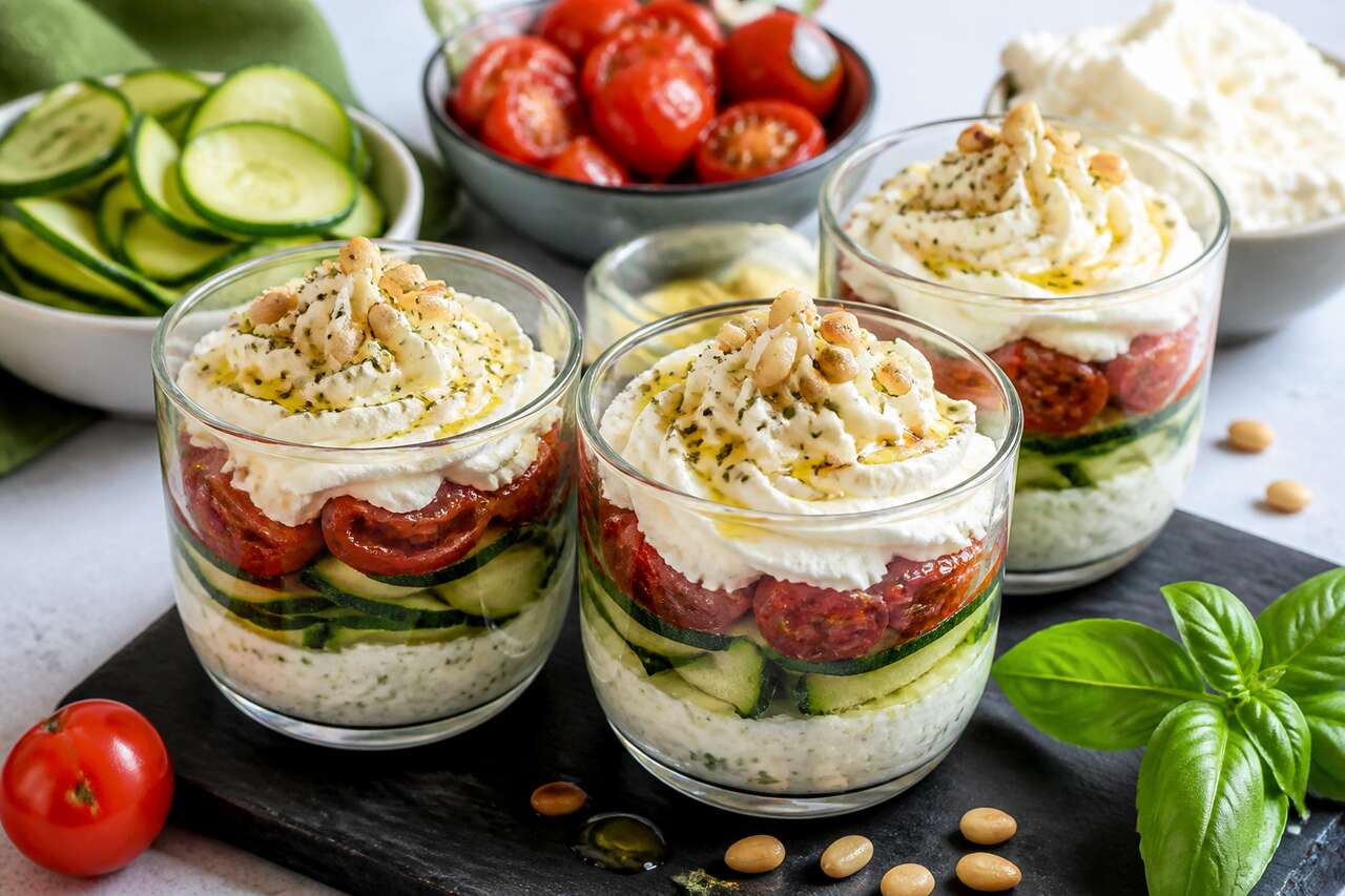 Recette de verrines courgettes, tomates confites et fromage frais