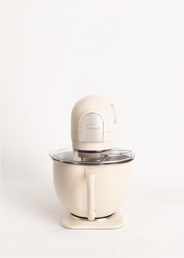 Découvrez notre test détaillé du batteur planétaire Create Downmix Rétro 1200W : performances, capacité, design et verdict complet pour bien choisir votre robot de cuisine.