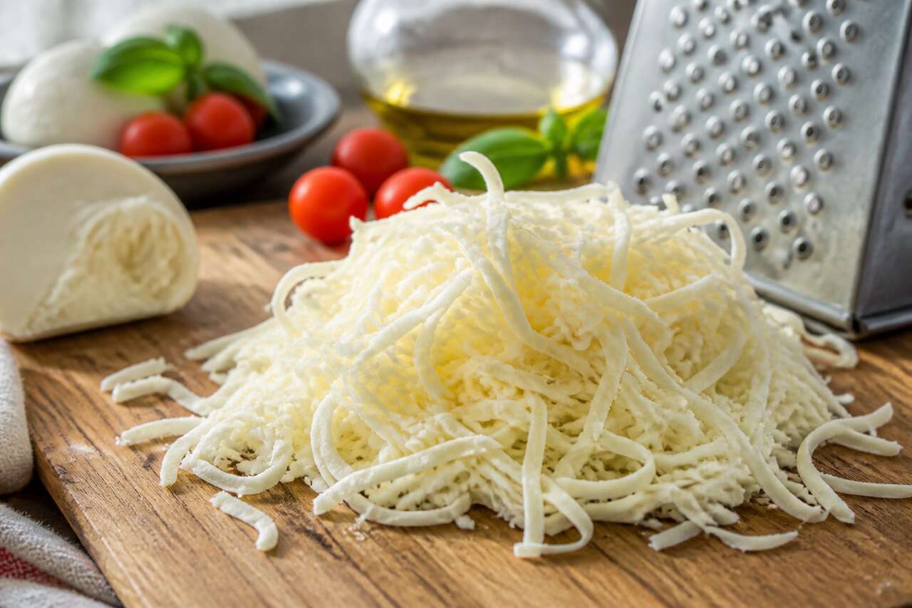 Mozzarella râpée: ce qu’elle apporte vraiment à la cuisson Mozzarella râpée: ce qu’elle apporte vraiment à la cuisson