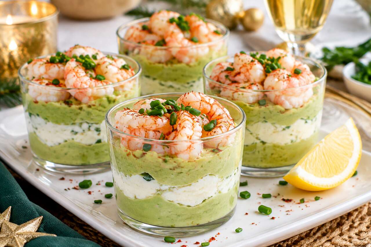 Verrines avocat-crevettes au fromage frais : recette gourmande